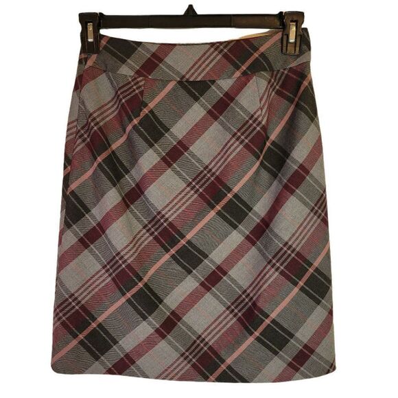 Ann Taylor Plaid Skirt (Size 2P) - Picture 2 of 3